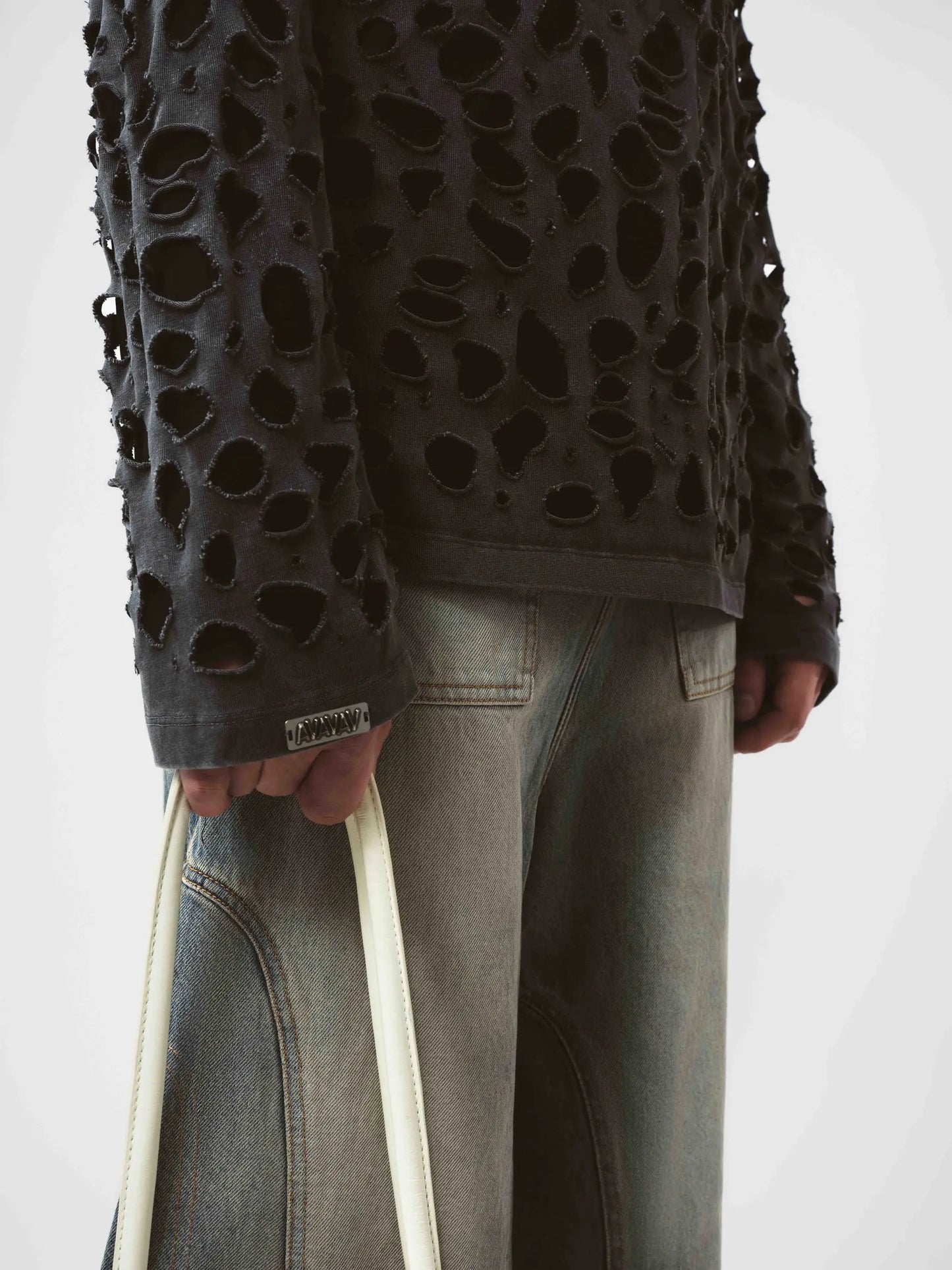 AVAVAV Distressed Longsleeve T-Shirt Black