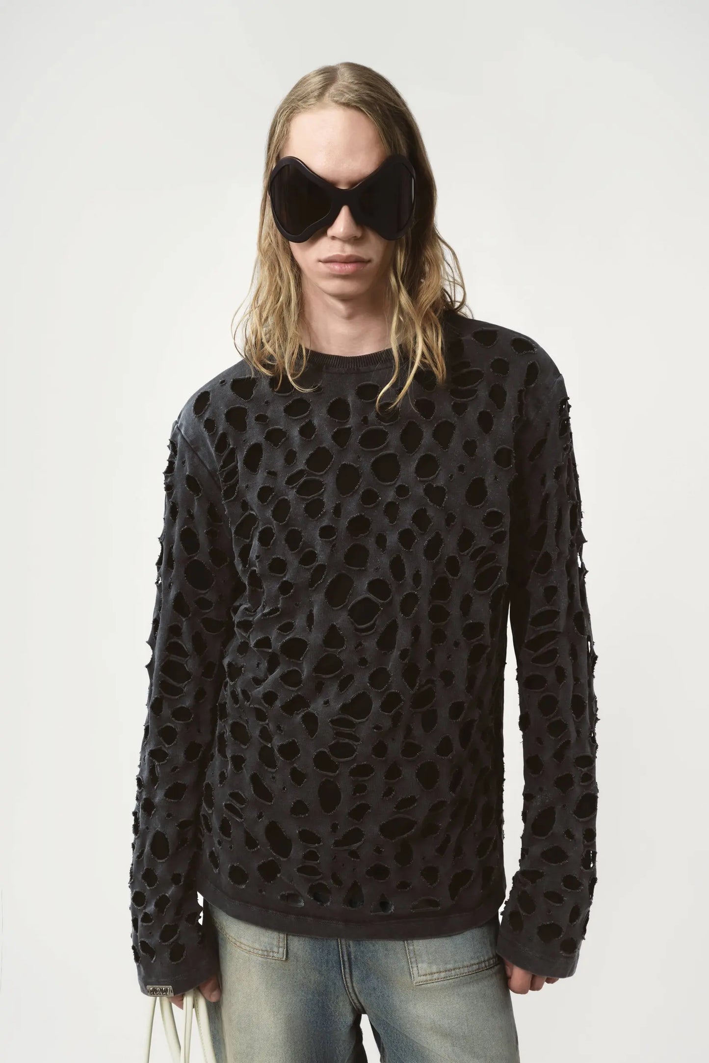 AVAVAV Distressed Longsleeve T-Shirt Black