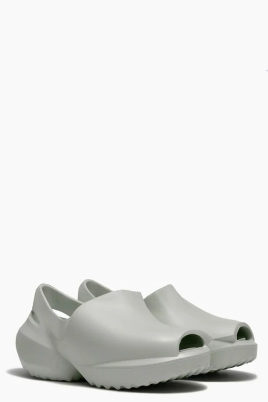 Grounds Clay Light Gray Slippers