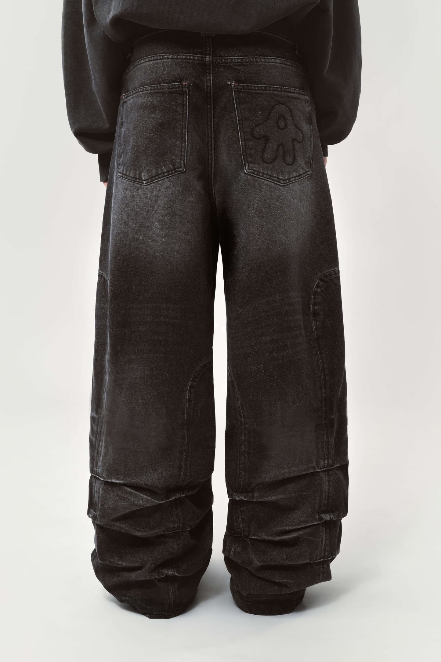 AVAVAV Smock Detailed Jeans Stonewash Black