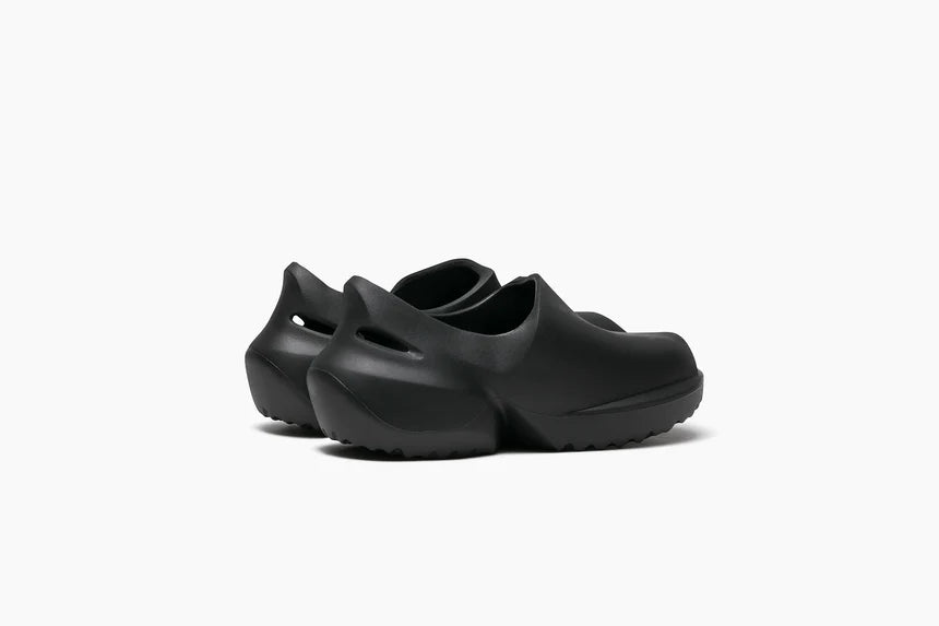 Grounds Clay Black Slippers