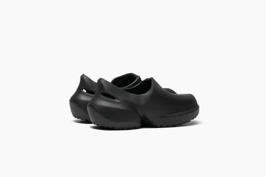Grounds Clay Black Slippers