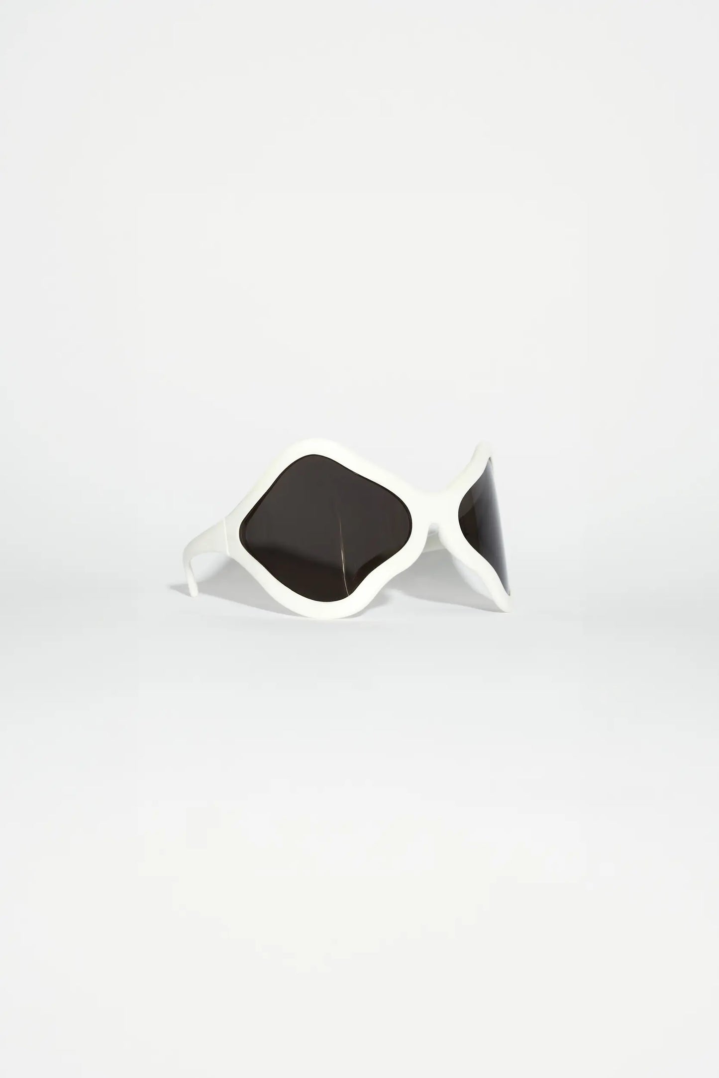 AVAVAV Panda White Sunnies