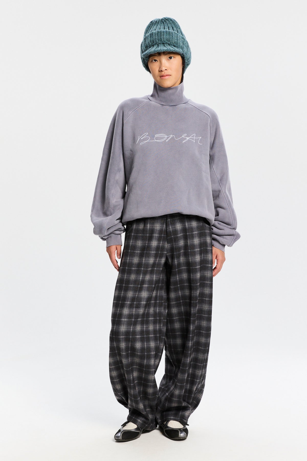 Bonsai Seasonal Embroidery Highneck Sweatshirt Vintage Grey