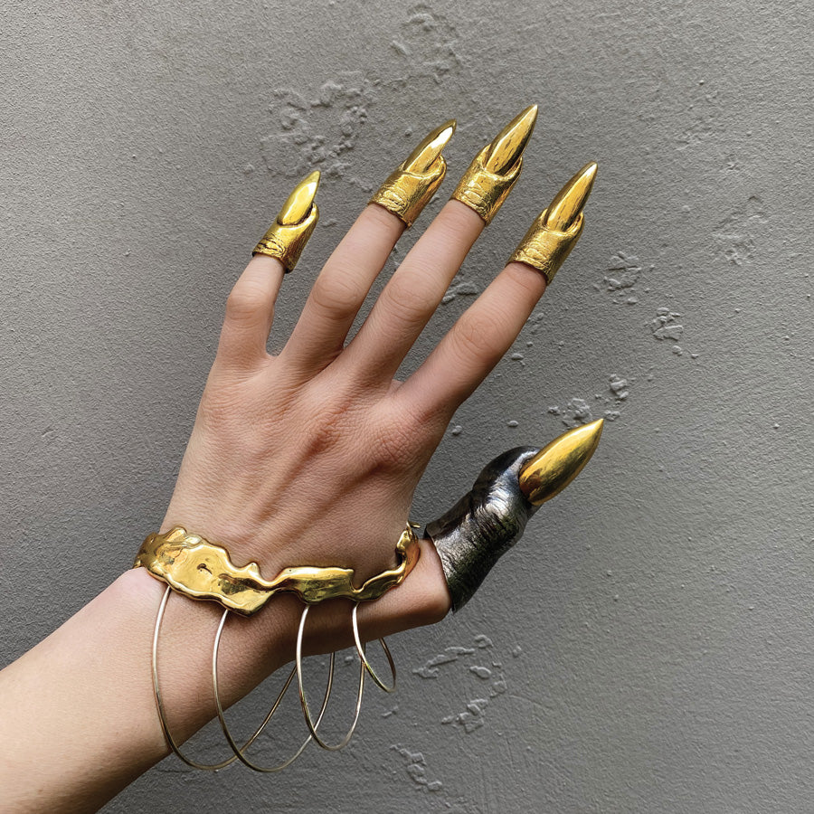 Angostura Fingertip Nail Gold